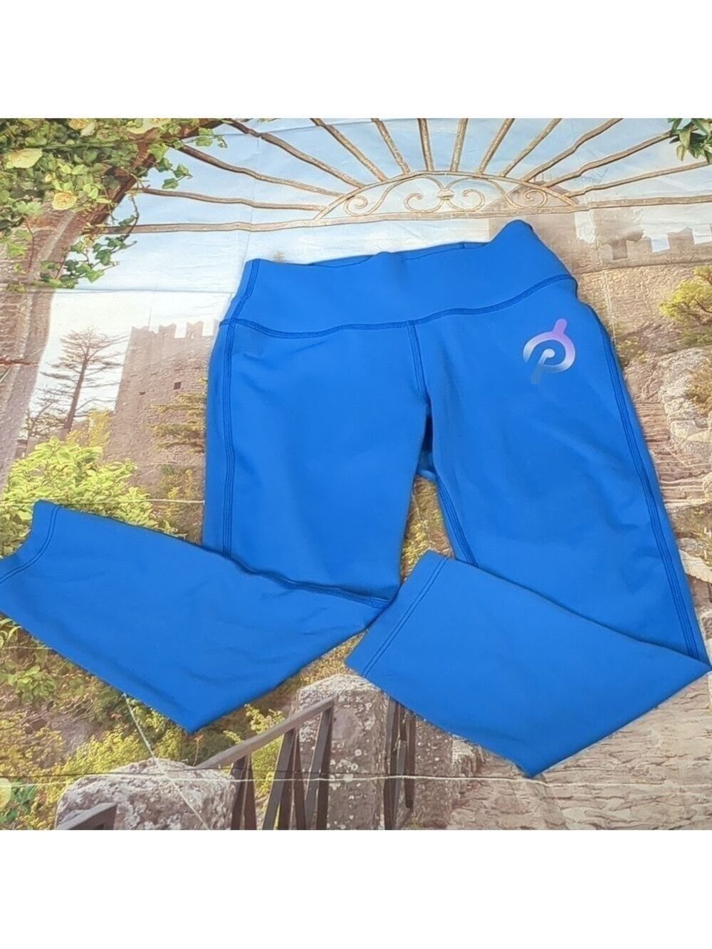 PELOTON blue capri leggings size small